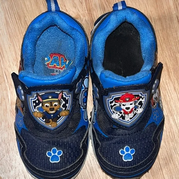 Nickelodeon Boys Paw Patrol Light Up Sneakers Toddler Size 7 - Picture 11 of 11